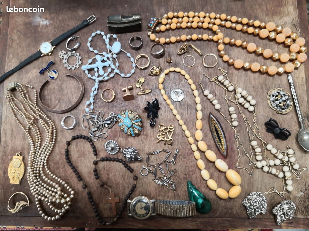 Lot De Bijoux Anciens - Occasion - Vendu En L'état - Pour Collection Ou Création
