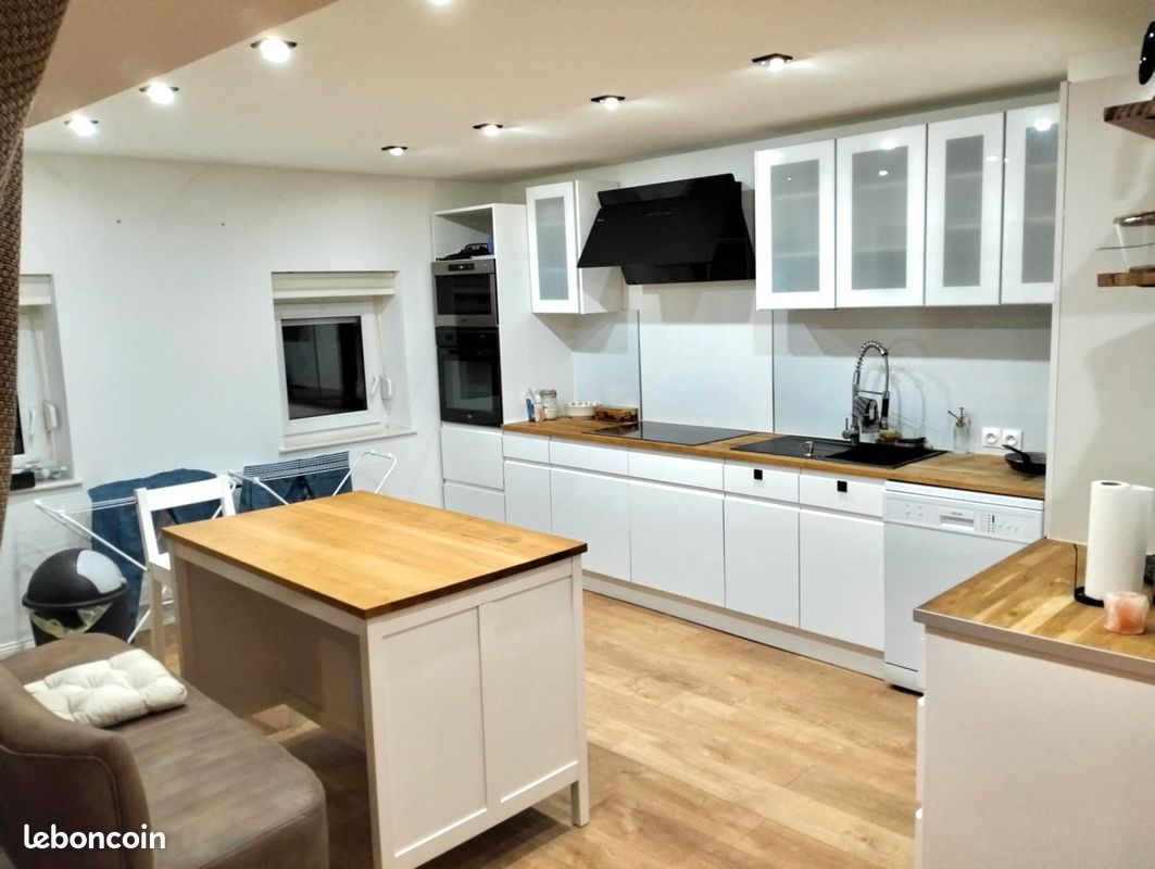 Appartement 3 pièces 90 m² · à Rustroff · 90 m² · 1 200 €