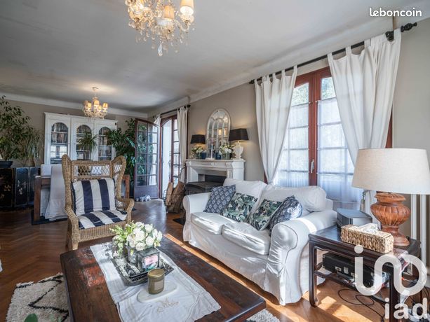 Maison 6 pièces 180 m²