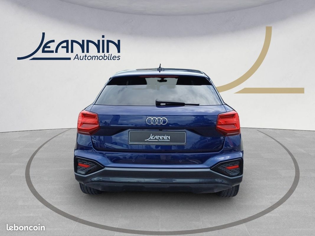 AUDI Q2 35 TFSI 150 S tronic 7 Design Luxe (image 4)