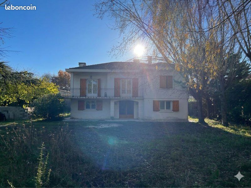 Maison 7 pièces 200 m² · à Lafox · 200 m² · 239 000 €