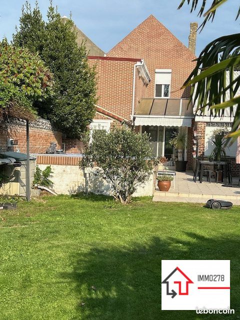 Maison 4 pièces 143 m² · à Bailleul · 143 m² · 294 000 €