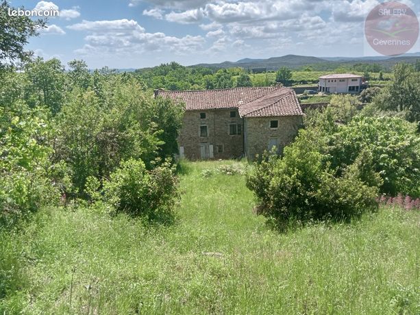 Maison 16 pièces 483 m²