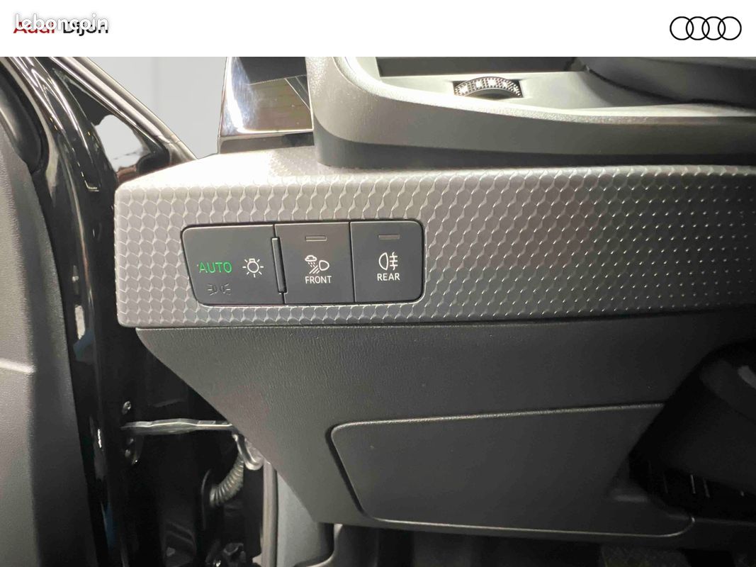 AUDI A1 Sportback 30 TFSI 110 ch S tronic 7 Advanced 2 (image 18)