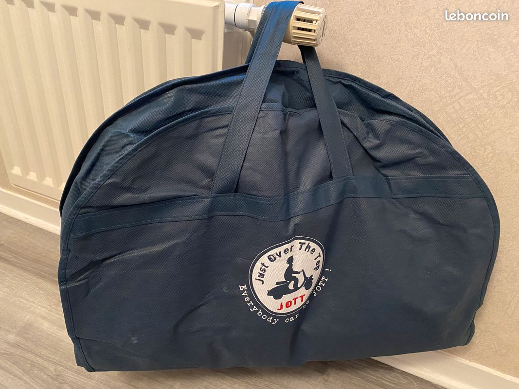 Doudoune NEUVE avec étiquette JOTT ULTRA CHAUDE payée 300 euros , XS femme (image 7)