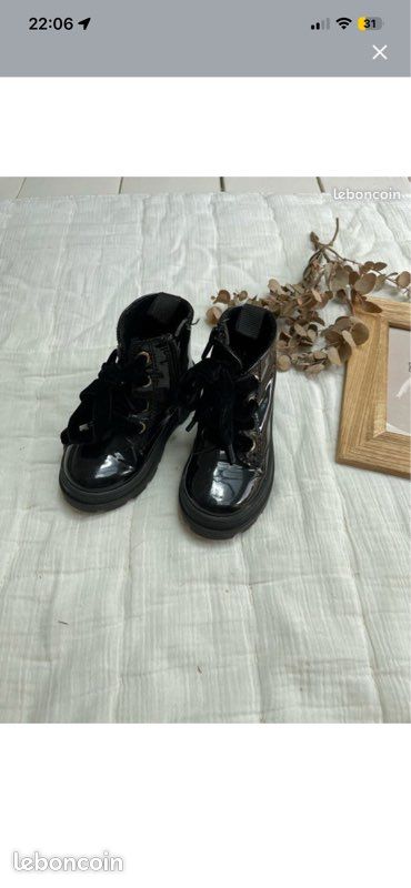 Bottines à Lacets Noires H&M Taille 41 - Modèle Chelsea à Plateforme, Neuf Avec Défauts