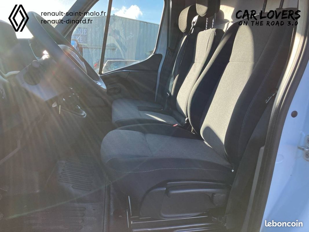 Renault master fgn trac f3500 l2h2 blue dci 135 confort (image 19)