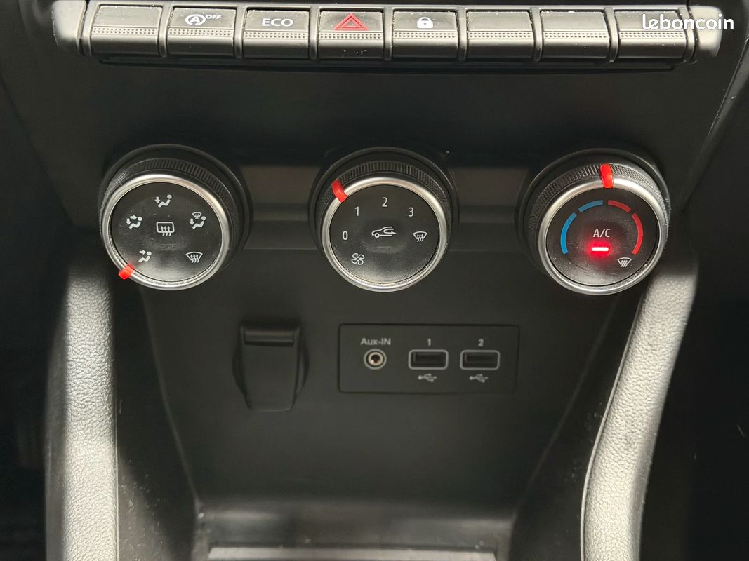 Renault CLIO V Blue dCi 85 CV Zen + CARPLAY + RADARS DE RECUL + CLIMATISATION + FULL LED (image 24)