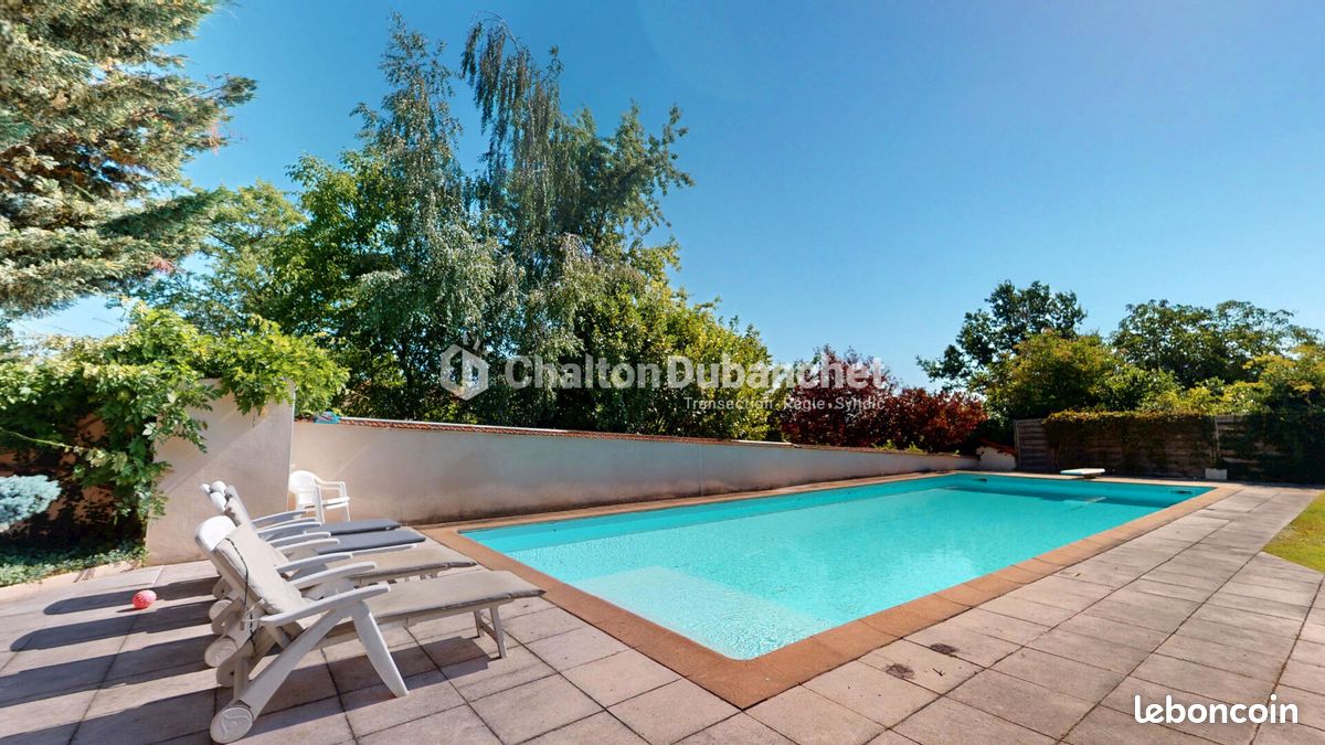 Maison 9 pièces 240 m² (image 4)