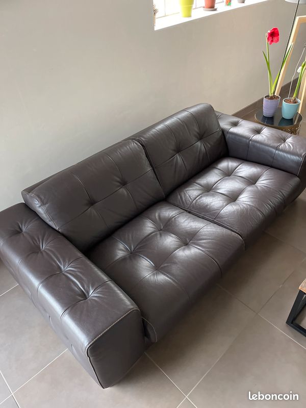 Canapés en cuir chesterfield (image 2)