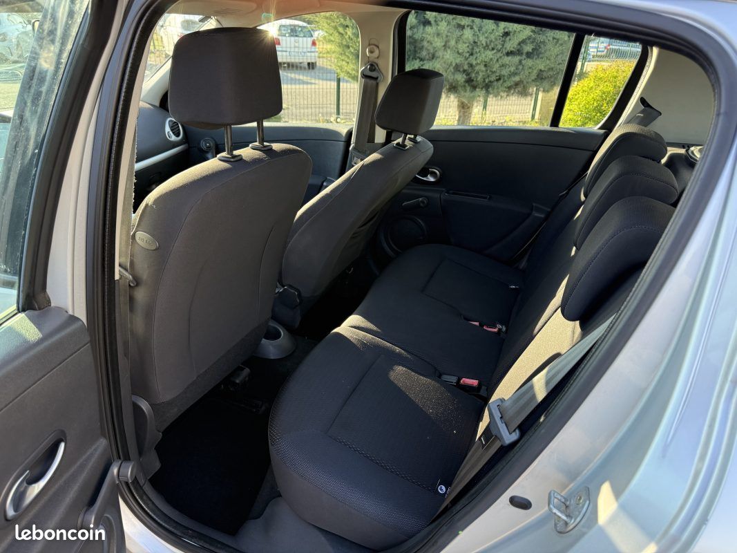Renault Clio III 1.6 16v 110ch Expression Pour pro ou mécaniciens (image 17)