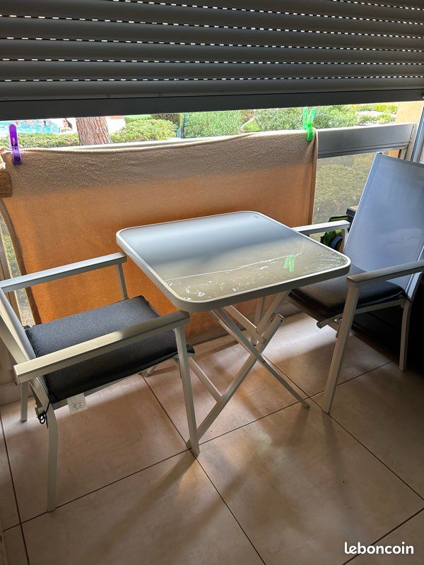 Table et chaises de jardin /balcon (image 7)