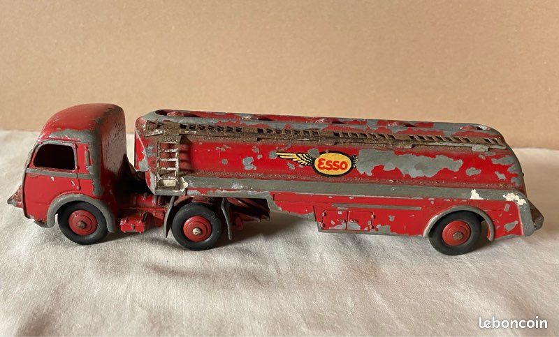 Dinky Toys 25U F Ford camion Citerne Esso 1/43 Original