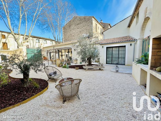 Maison 5 pièces 210 m²