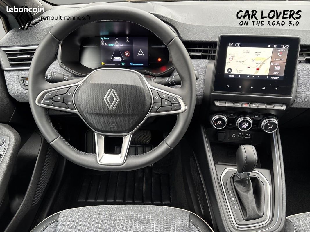 RENAULT Clio E-Tech full hybrid 145 ch GSR2 Techno (image 6)