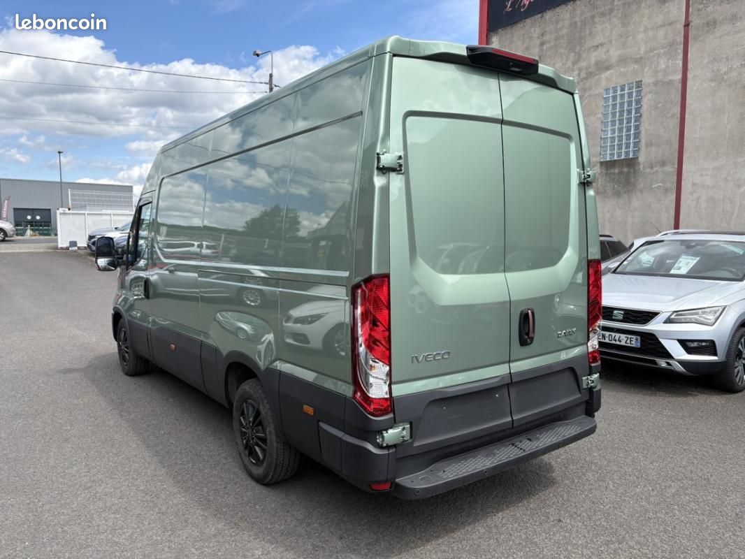 Iveco Daily FOURGON FGN 35 S 16H V11 H2 Q-LEAF HI-MATIC (image 4)