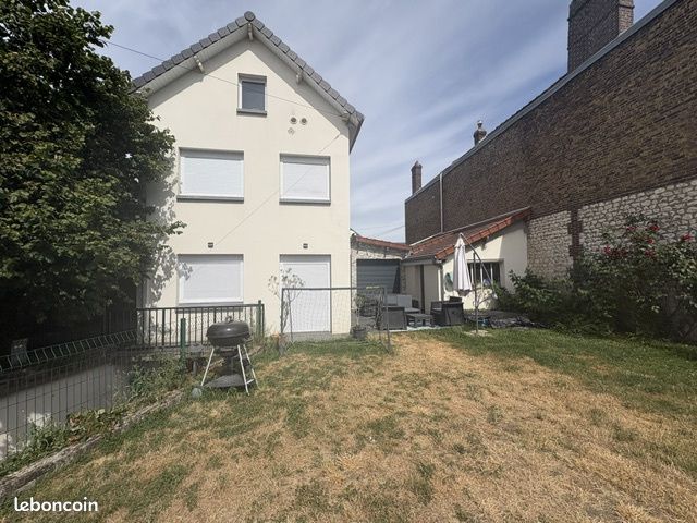 Maison 7 pièces 173 m² · à Oissel · 173 m² · 250 000 €