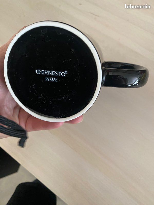 Mug noir (image 3)