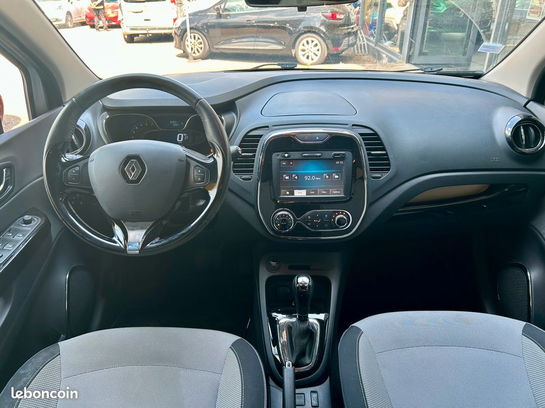RENAULT Captur Intens TCe 120 EDC (image 5)