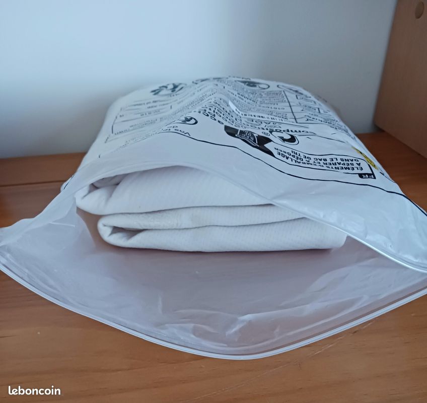 LOT DE 2 SOUS TAIES ABSORBANTES