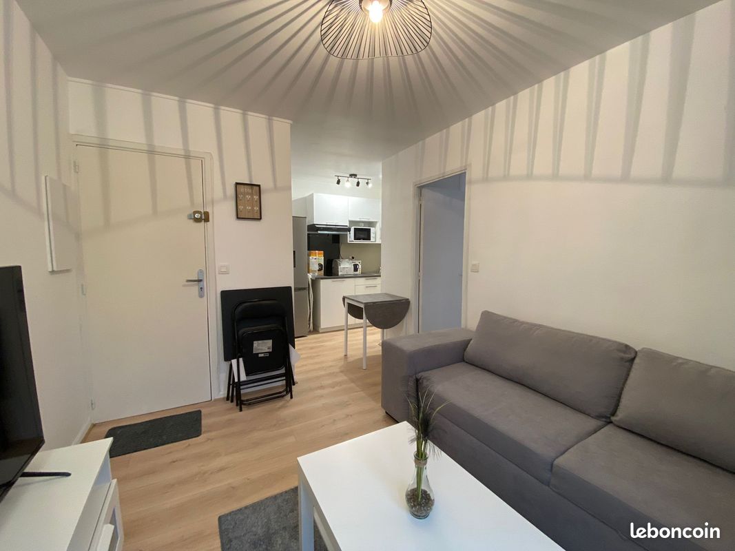 Appartement 2 pièces 30 m² - Locations