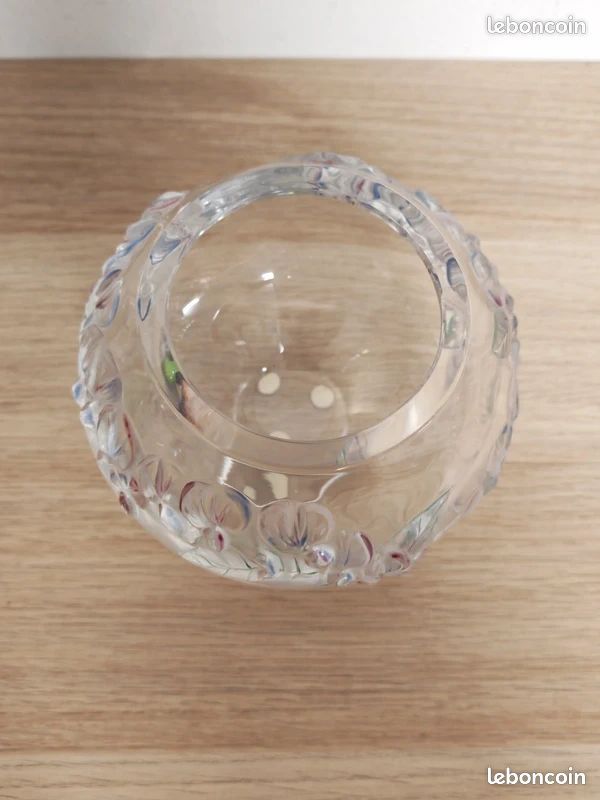 Vase Lalique modèle cœur de jeannette en cristal (image 5)