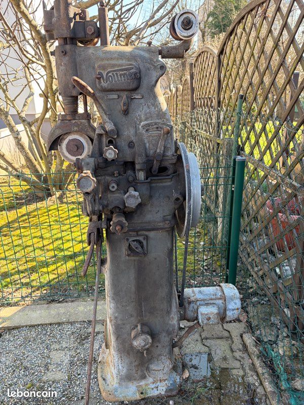 Machine pour affûter les lames de scie circulaire (image 1)