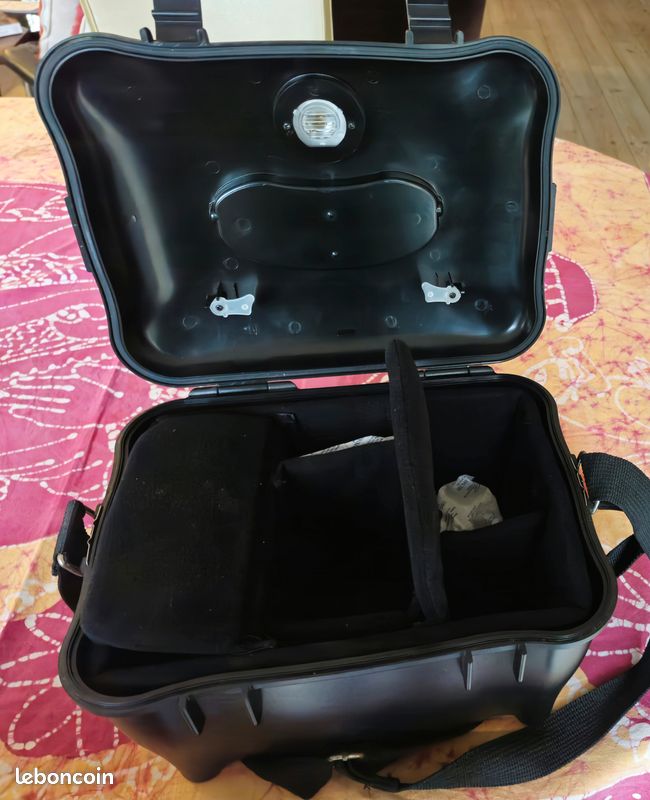 I-case (image 2)