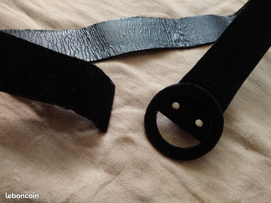 Ceinture ancienne en velours noir à boucle ronde en velours (image 19)