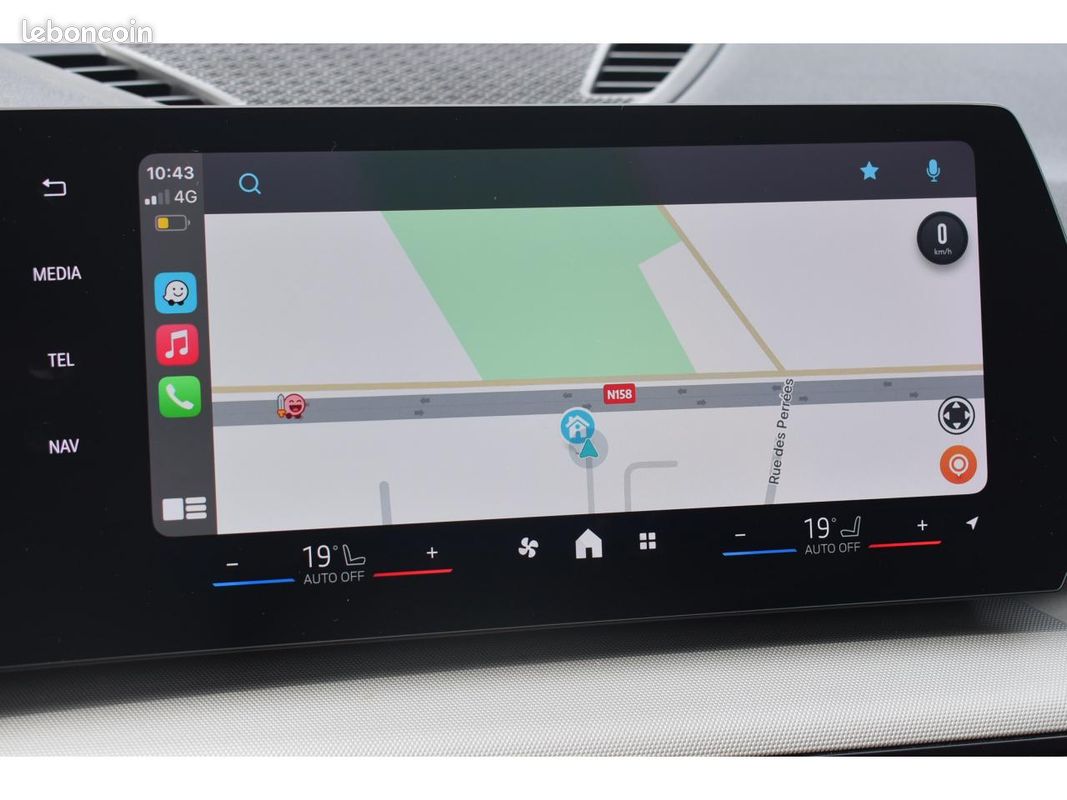 BMW X1 sDrive 20i 170ch DKG7 Business Design (image 12)