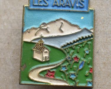 RARE insigne broche promotionnel de la station de ski