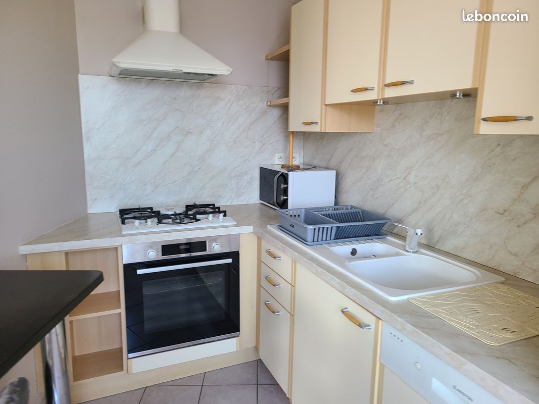 Appartement 3 pièces 71 m² · à Tournon-sur-Rhône · 71 m² · 790 €