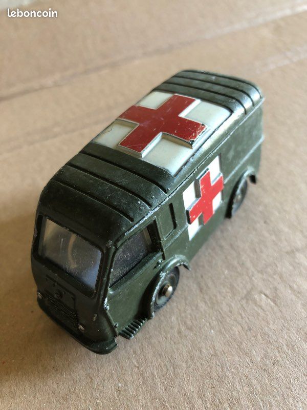 Dinky Toys 80F Ambulance Militaire Renault Goelette - Collection