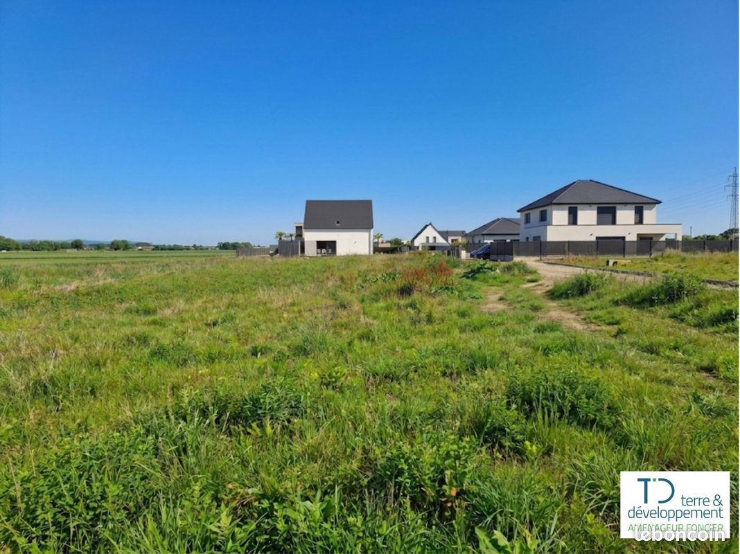 Terrain de 386 m² à BISCHWIHR (HAUT-RHIN) · 113 870 €