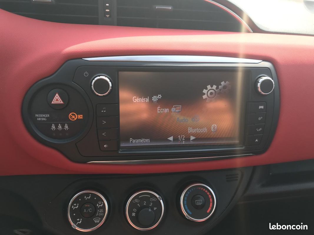 TOYOTA YARIS 1.3 - 100 VVT-i III 2011 Style PHASE 2 (image 23)