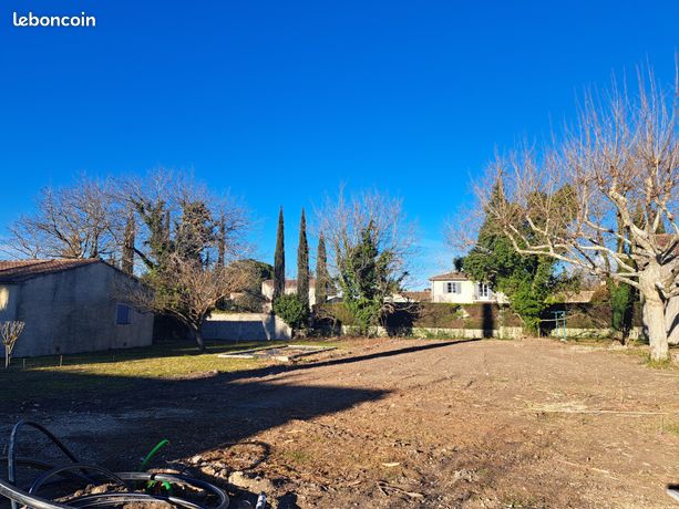 Terrain 622 m² Velleron