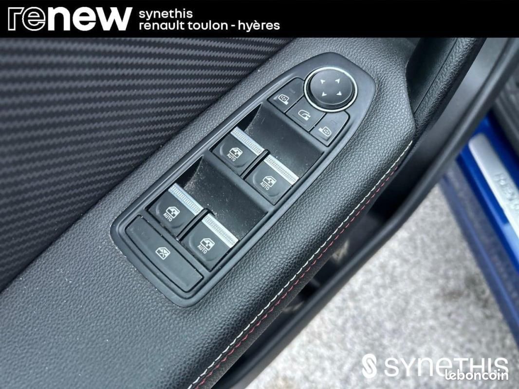 Renault Captur E-Tech 145 - 21B R.S. Line (image 11)