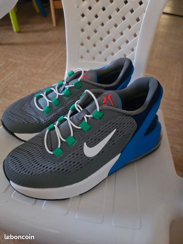 Basket nike air 270 go taille 31 neuve Chaussures