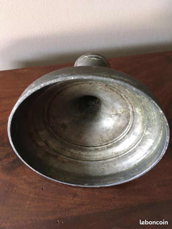 Ancien BOUGEOIR en étain en très bon état. Bougeoir (image 2)