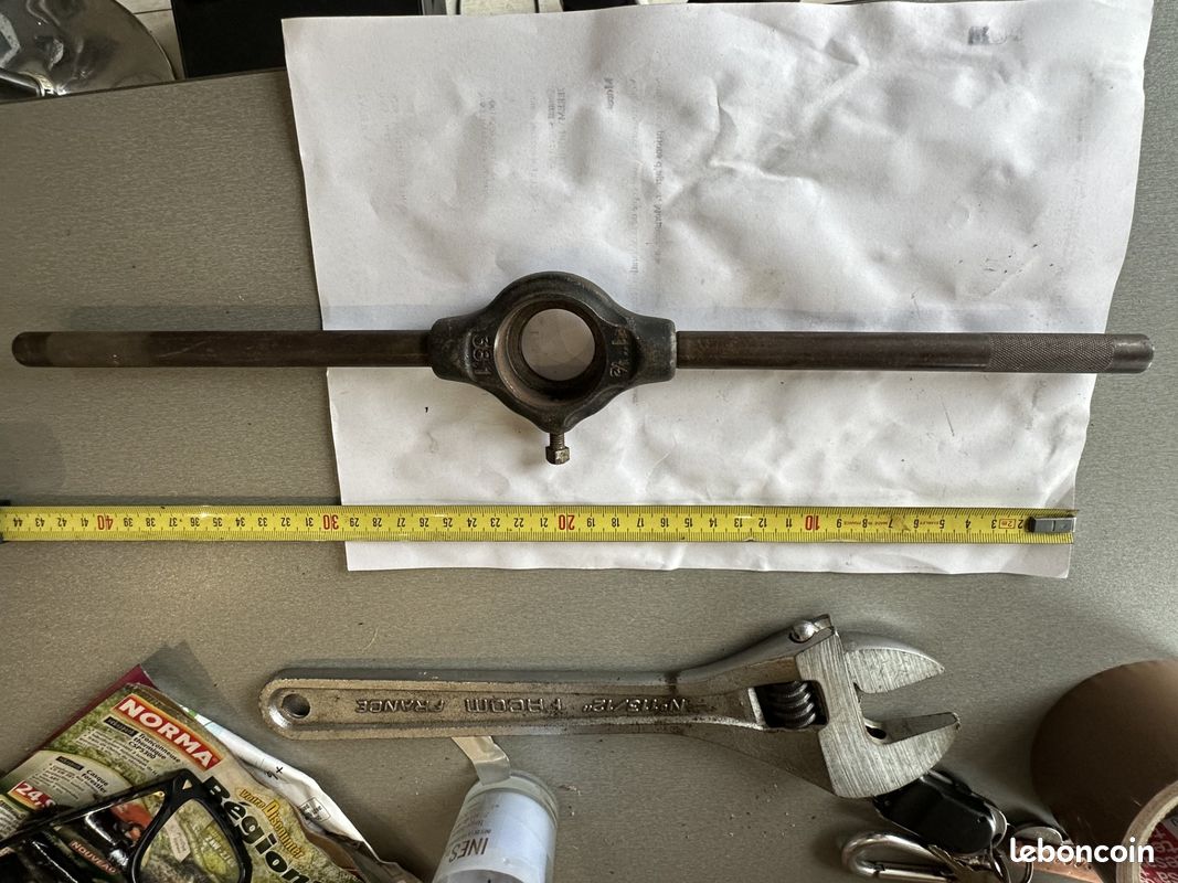 Porte-filières SERMA PFX2 - Dimensions 38.1 X 12.7 Mm (1'1/2 X 1/2) - Zamac Avec 3 Vis - Neuf