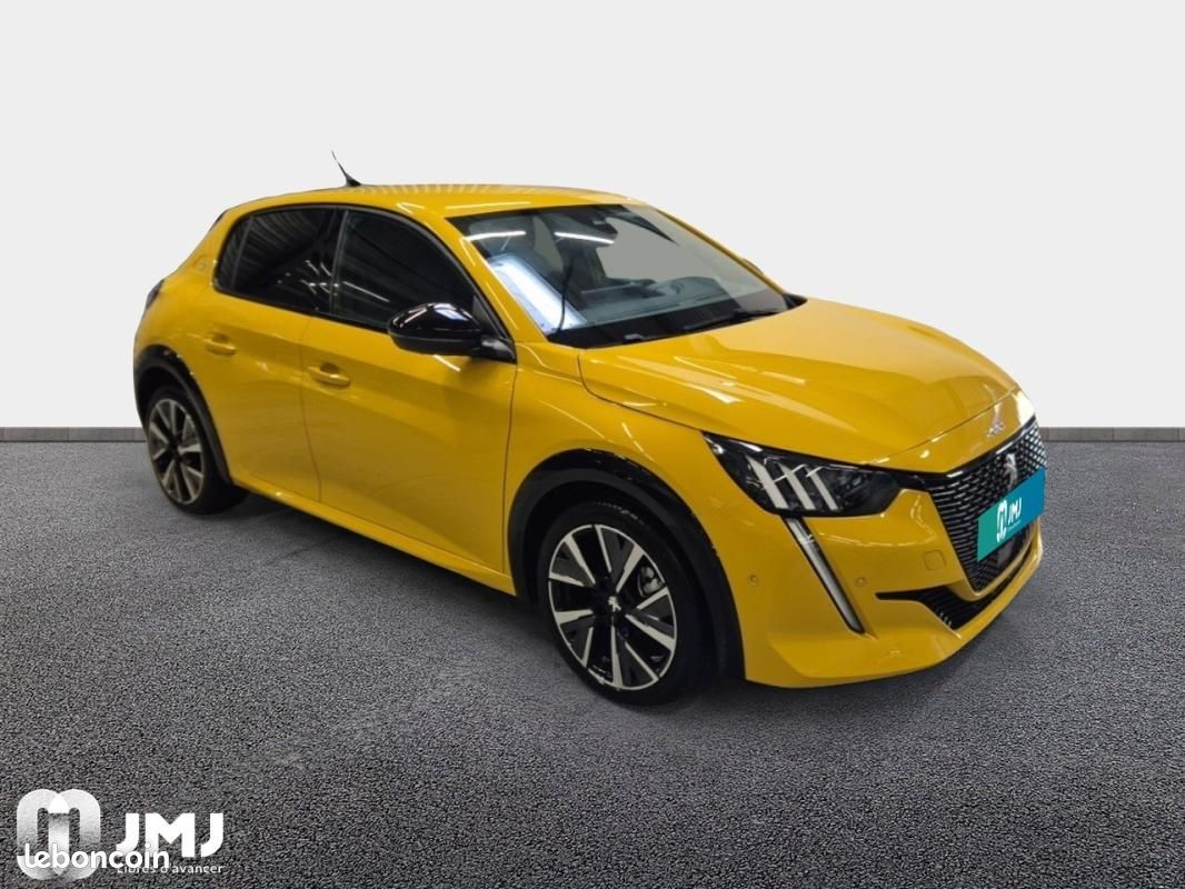 Peugeot 208 PureTech 100 S&S BVM6 GT (image 5)