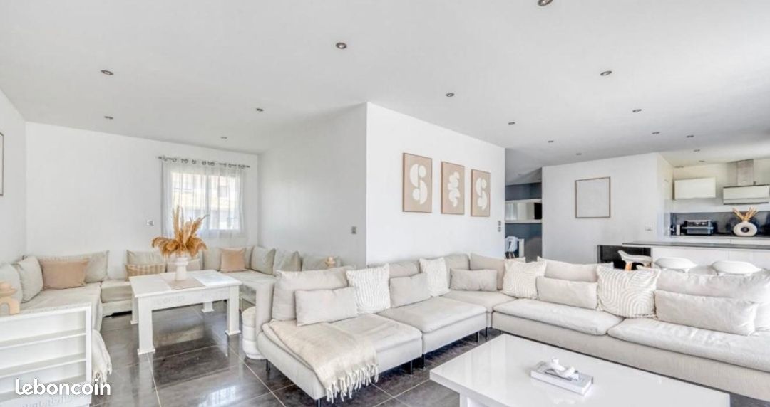 Maison 6 pièces 150 m² · à Tresses · 150 m² · 450 000 €