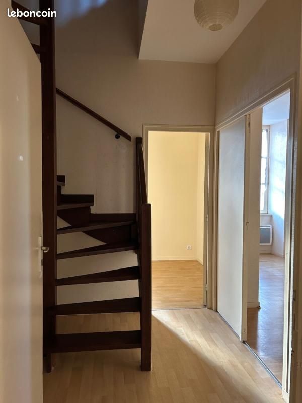 Appartement 3 pièces 68 m² · à Vermenton · 68 m² · 487 €