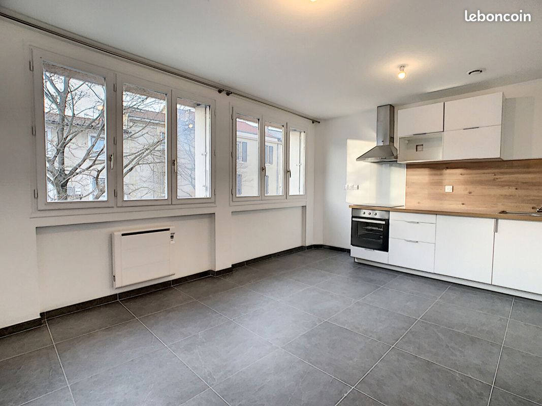 Appartement 1 pièce 26 m² · à Valence · 26 m² · 520 €