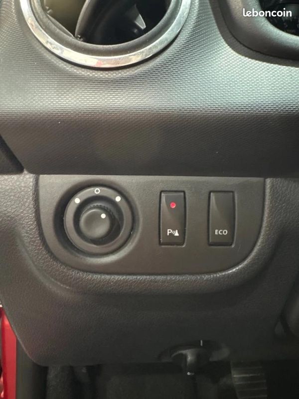 Dacia Sandero STEPWAY 1.5 DCI 90CH PRESTIGE (image 18)