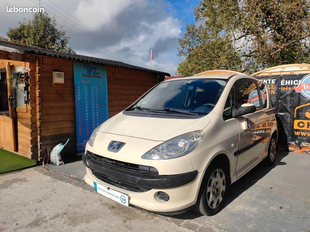Peugeot 1007 Trendy 1.4e 75ch paiement 4 fois sans frais - Voitures