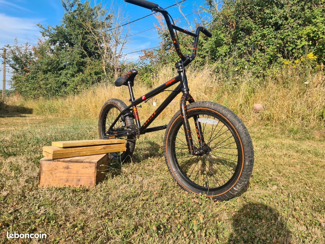 Bmx mongoose legion Vélos