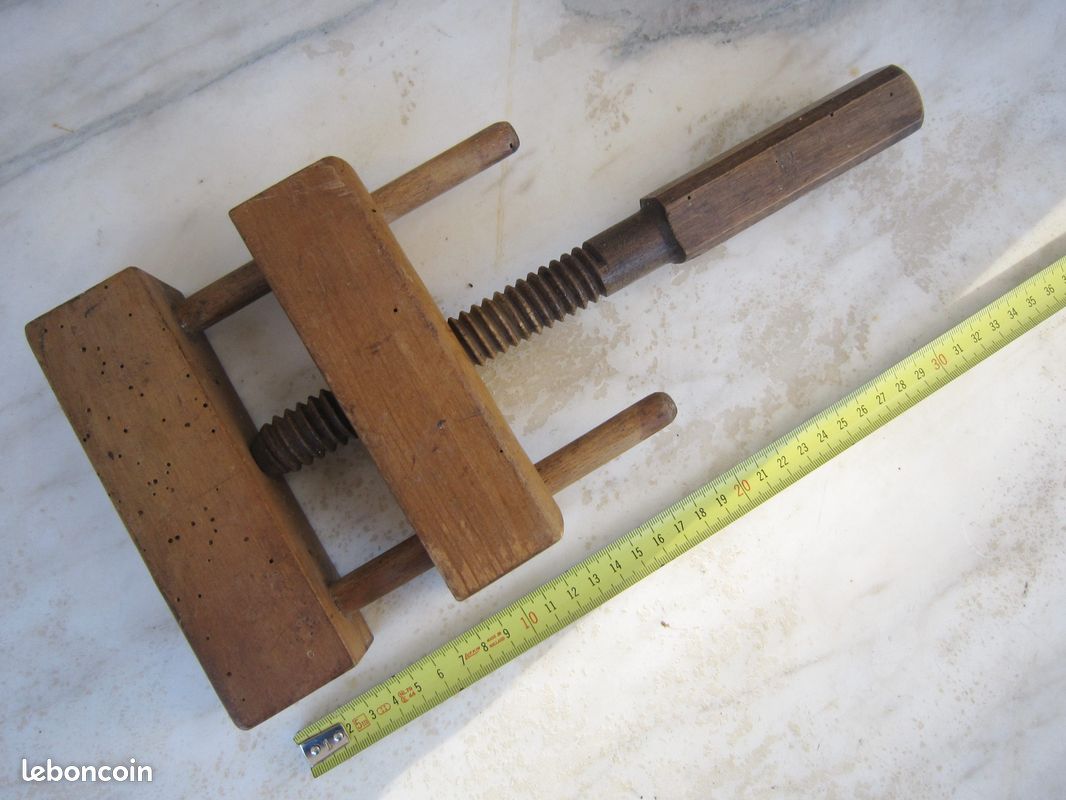 PETITE PRESSE/ECARTEUR à VIS, en BOIS (f) (image 1)