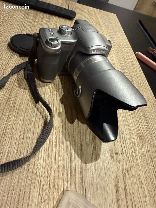 Appareil photo PANASONIC LUMIX Leica DMC FZ7 Photo, audio vidéo