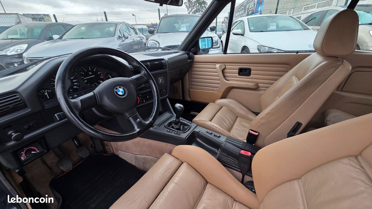 BMW SÉRIE 3 CABRIOLET 325I 171CH - INTÉRIEUR CUIR - JANTES BORDET - ÉCHAPPEMENT BOSe (image 10)